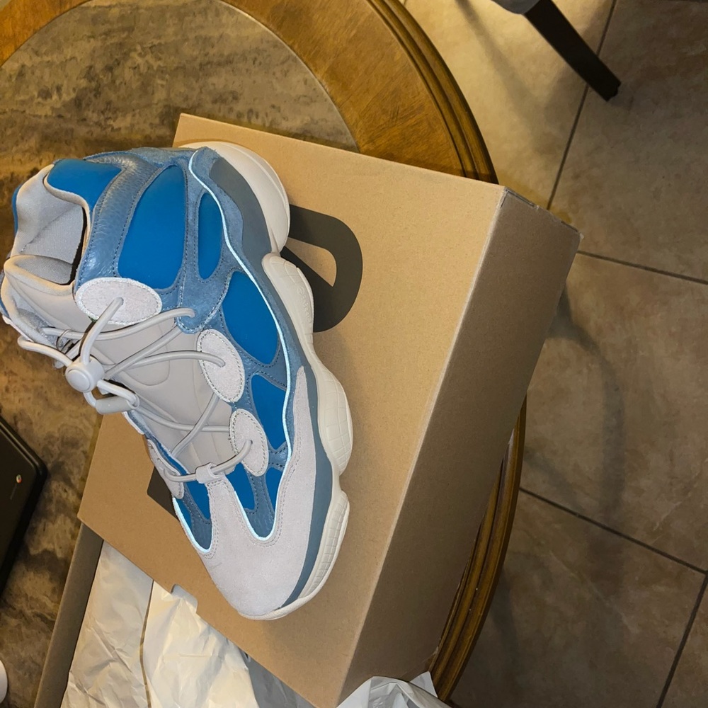 Deadstock. - image 2